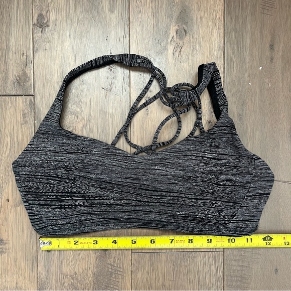 Lululemon Free to Be Zen Bra - Picture 2 of 9